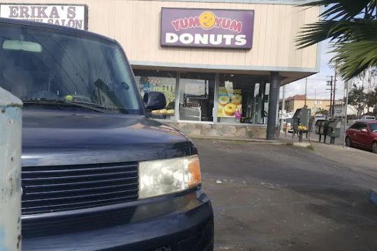 Yum Yum Donuts