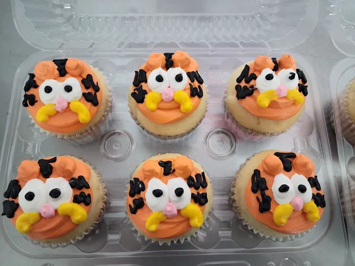 Kitty's Cakes Desserts & Pastries. Preorder only. Not open for walk ins. Please call to place an oreder or make an appt. Picture 3