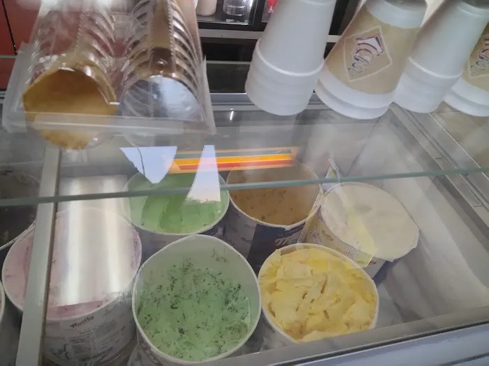 World Donuts & Ice Cream Picture 10