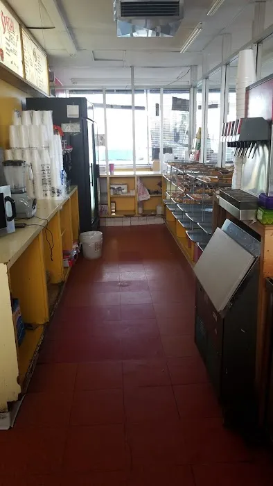 AMA Donuts Picture 6