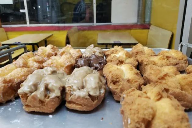 AMA Donuts