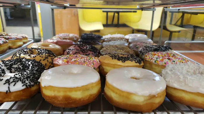 AMA Donuts Picture 5