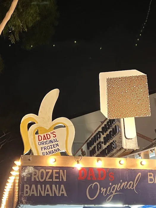 Dad's Donut & Bakery Shop Picture 4