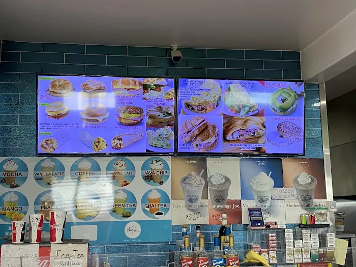 Balboa Bakery & Deli & Donuts Picture 7