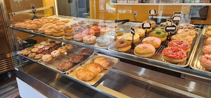 5th Avenue Bagelry and Donuts Picture 5