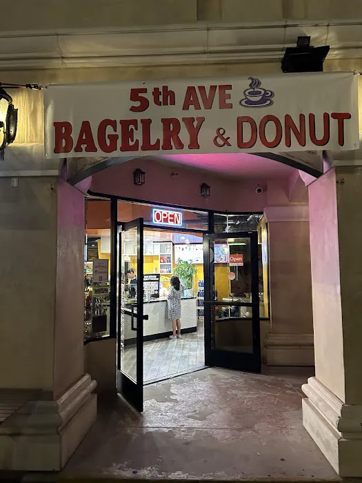 5th Avenue Bagelry and Donuts Picture 8
