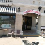 5th Avenue Bagelry and Donuts