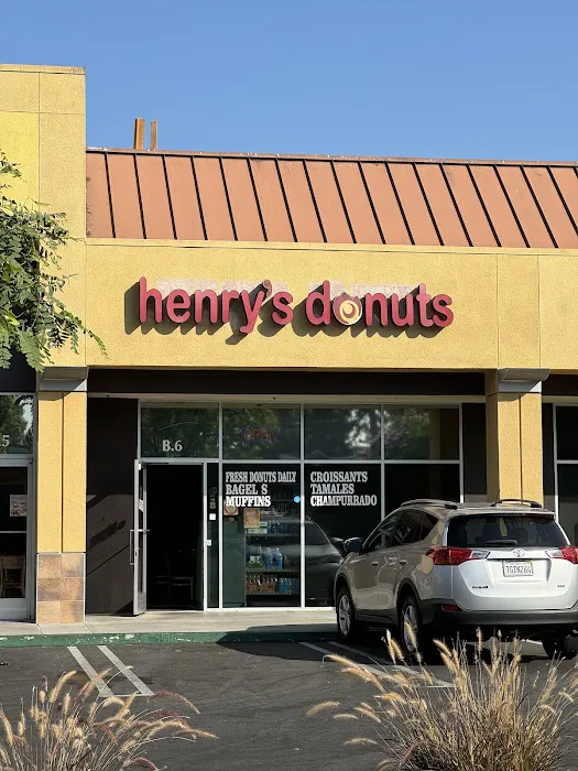 Henry's Donuts Picture 4