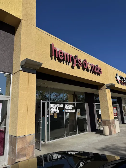 Henry's Donuts Picture 1