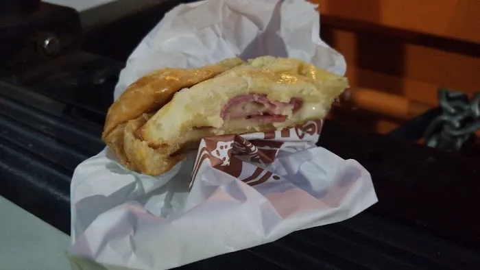 Henry's Donuts Picture 5