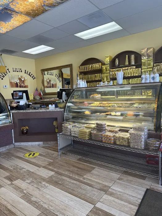 Sweet Lili's Bakery Picture 3