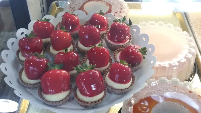 Efren's Bakery Picture 8