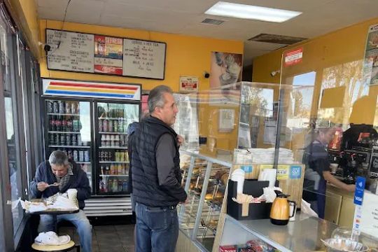 Pam's Donuts