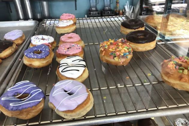 Masters Donuts 909