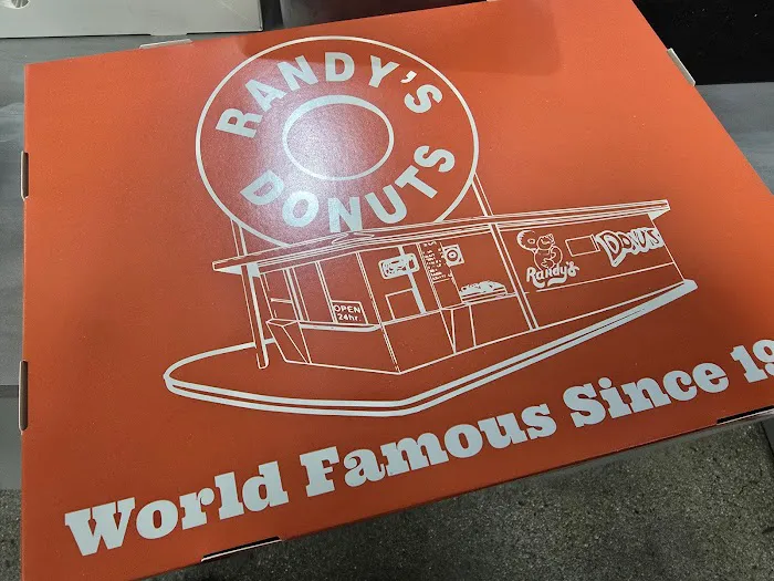 Randy's Donuts Picture 10