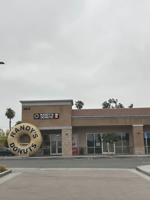 Randy's Donuts Picture 1
