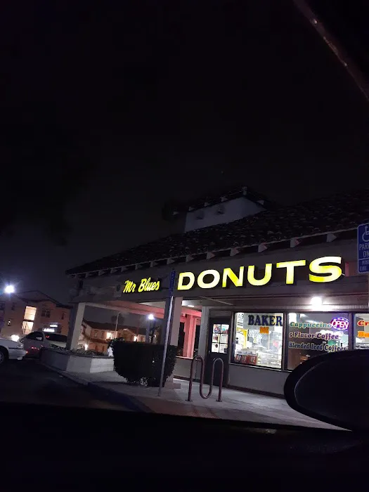 Mr. Blue's Donuts Picture 7
