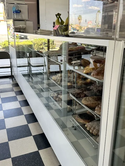 American Donuts Shop Picture 3