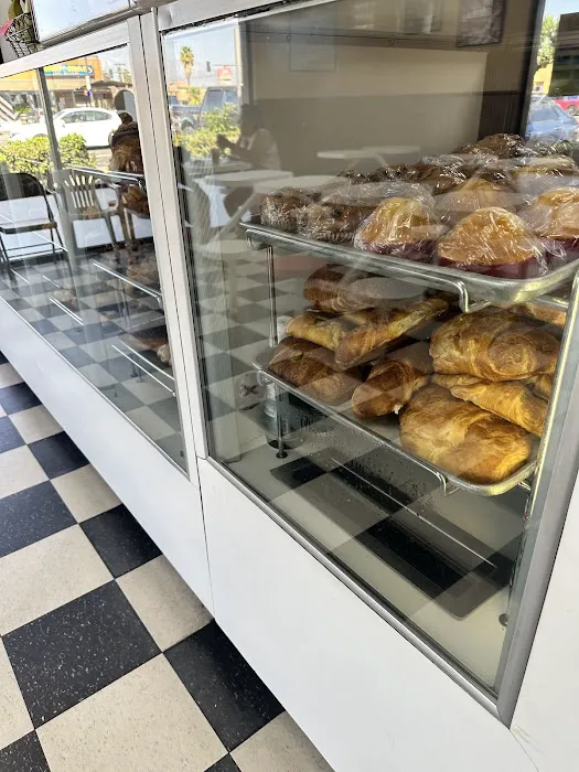 American Donuts Shop Picture 6