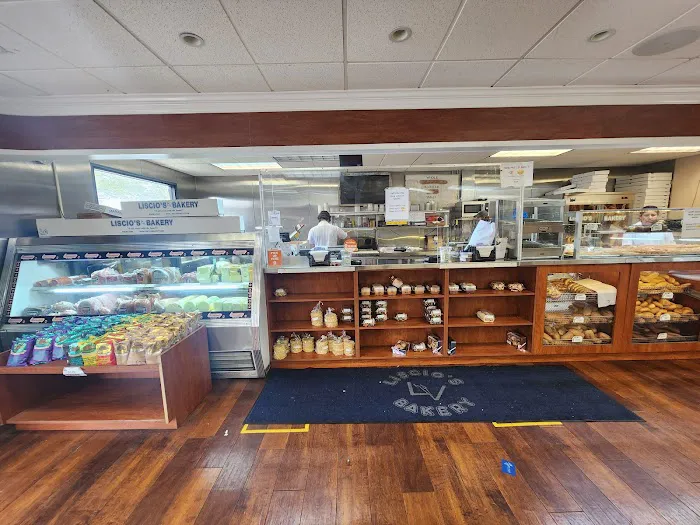 Liscio's Italian Bakery & Deli Picture 5