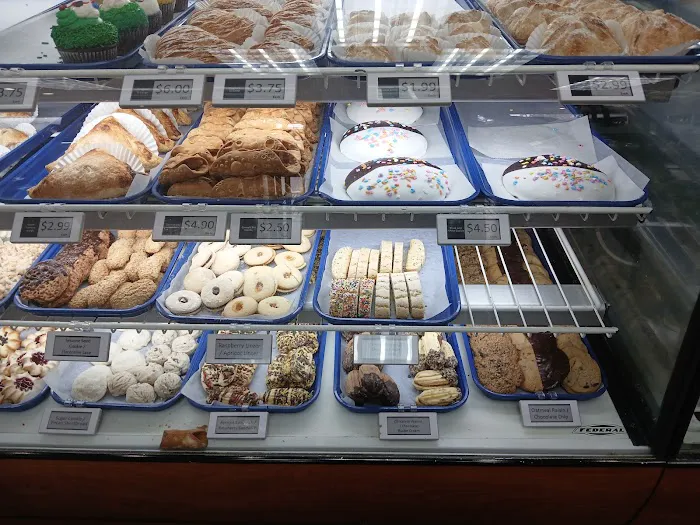 Liscio's Italian Bakery & Deli Picture 2
