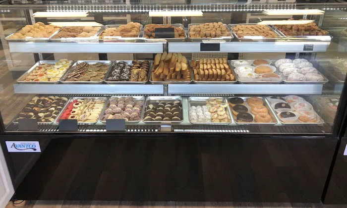 Gianino's Pastries Picture 4