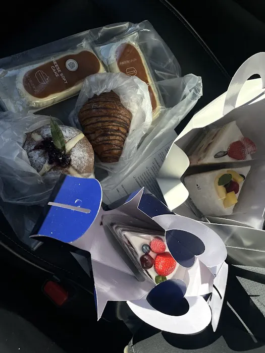 Paris Baguette Picture 1