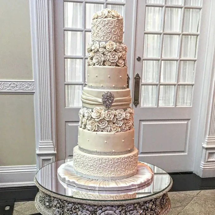 Sweet Sweet Sues custom cakes Picture 5