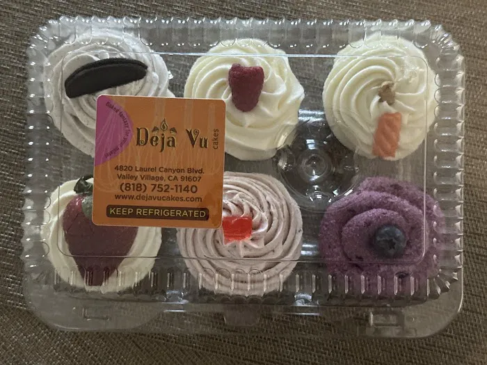 Deja Vu Cakes Picture 1