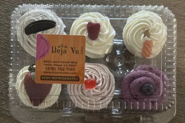 Deja Vu Cakes