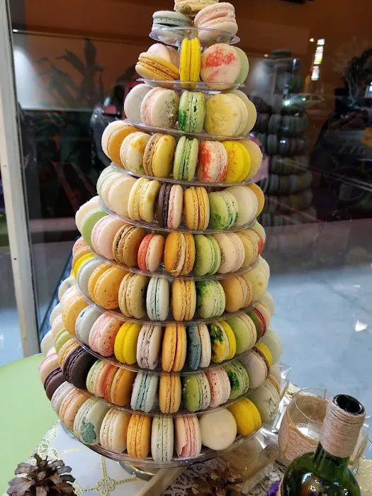 Royal Macaron Picture 4