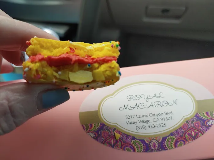Royal Macaron Picture 9