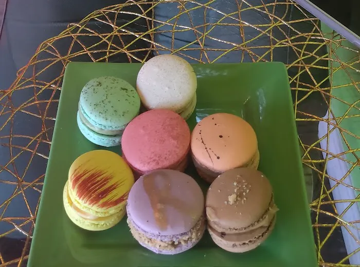 Royal Macaron Picture 6