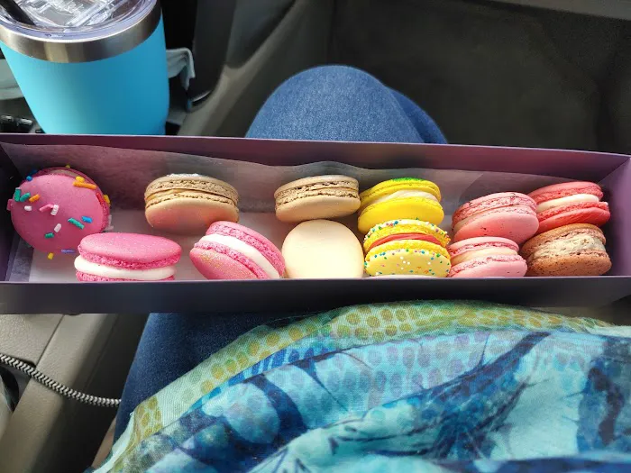 Royal Macaron Picture 1
