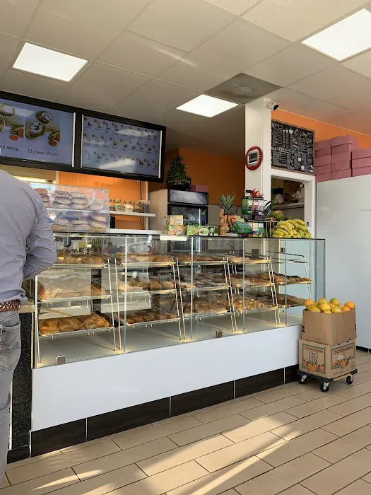 SC Coffee & Donuts Picture 7