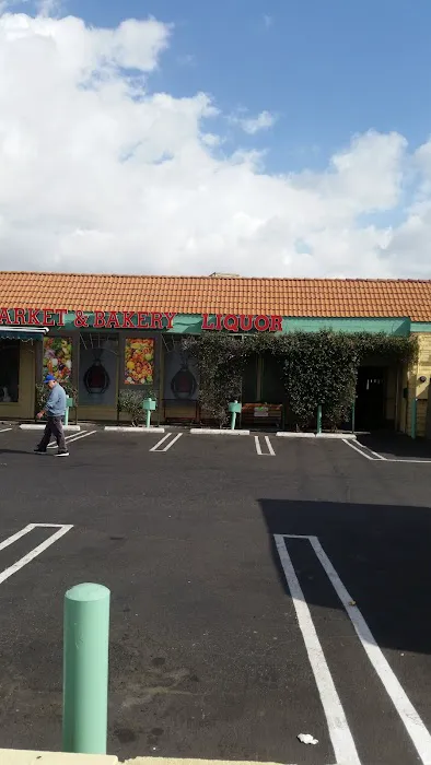 Anush Bakery & Market Picture 5