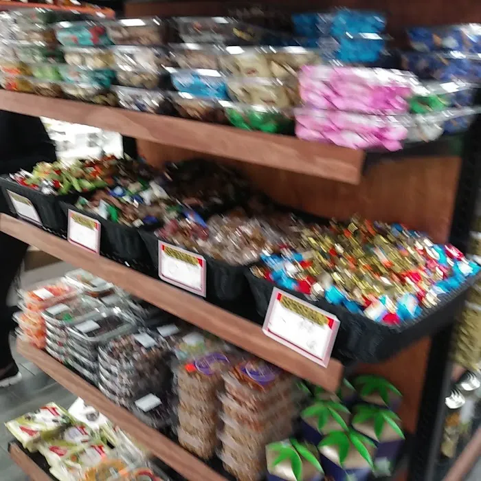 Anush Bakery & Market Picture 9