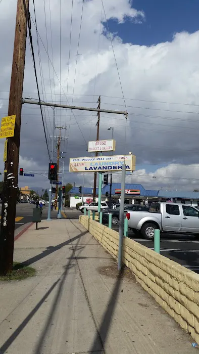 Anush Bakery & Market Picture 1