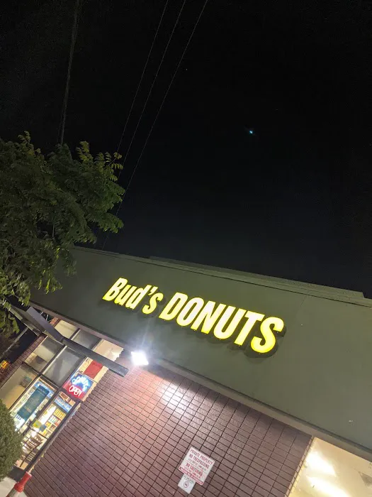 Bud's Donut Shop Picture 6