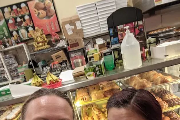 Bud's Donut Shop