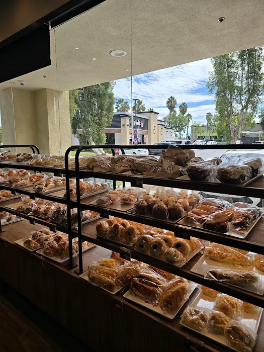85°C Bakery Cafe - Chino Hills Picture 6