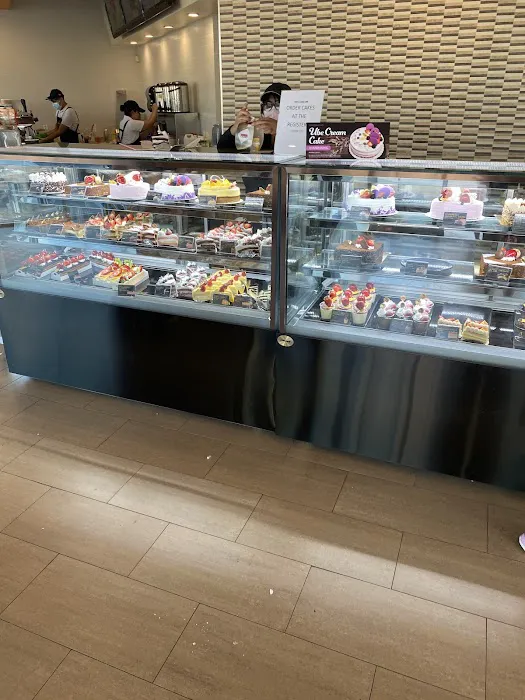85°C Bakery Cafe - Chino Hills Picture 8