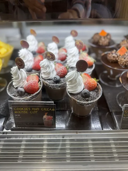 85°C Bakery Cafe - Chino Hills Picture 3