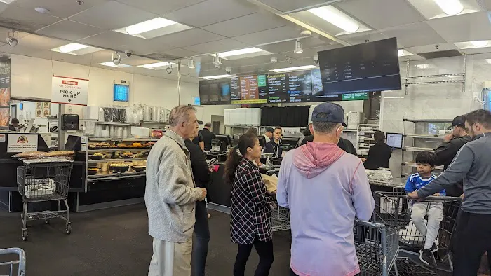 Maryam's Almond Bakery Picture 1