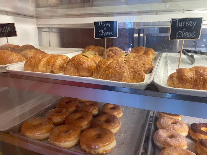 Linda's Coffee and Donuts, Plus Picture 6