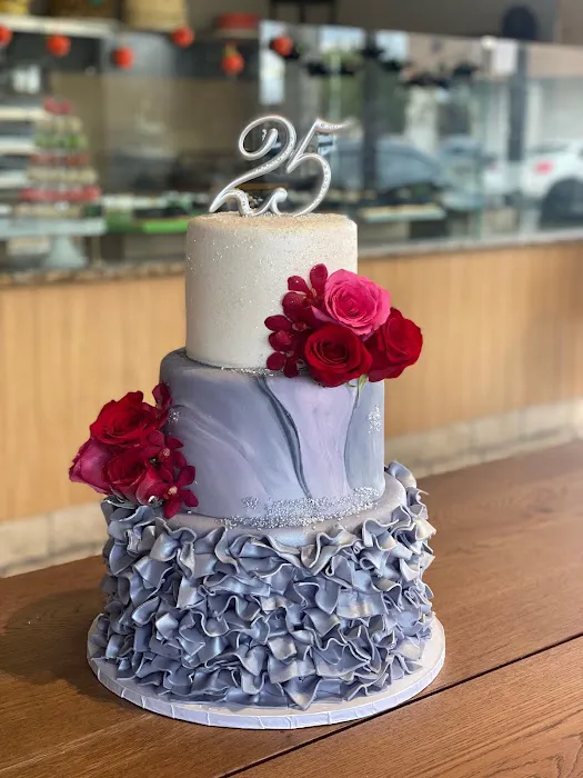 Simply Cakes and Cupcakes Picture 8