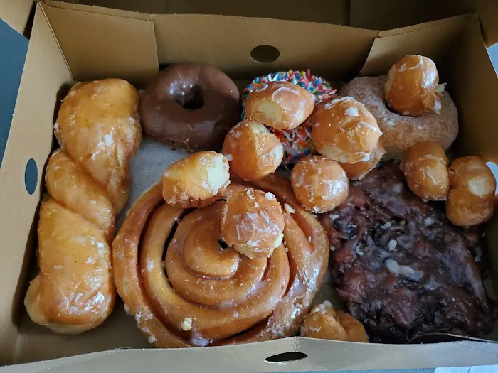Surfin Donuts Picture 4