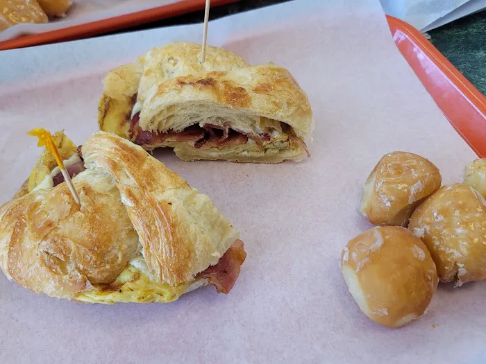 Miss Donuts Picture 8
