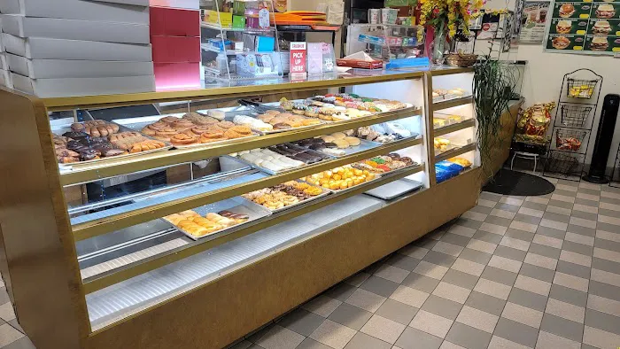 Miss Donuts Picture 7