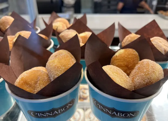 Cinnabon Picture 5